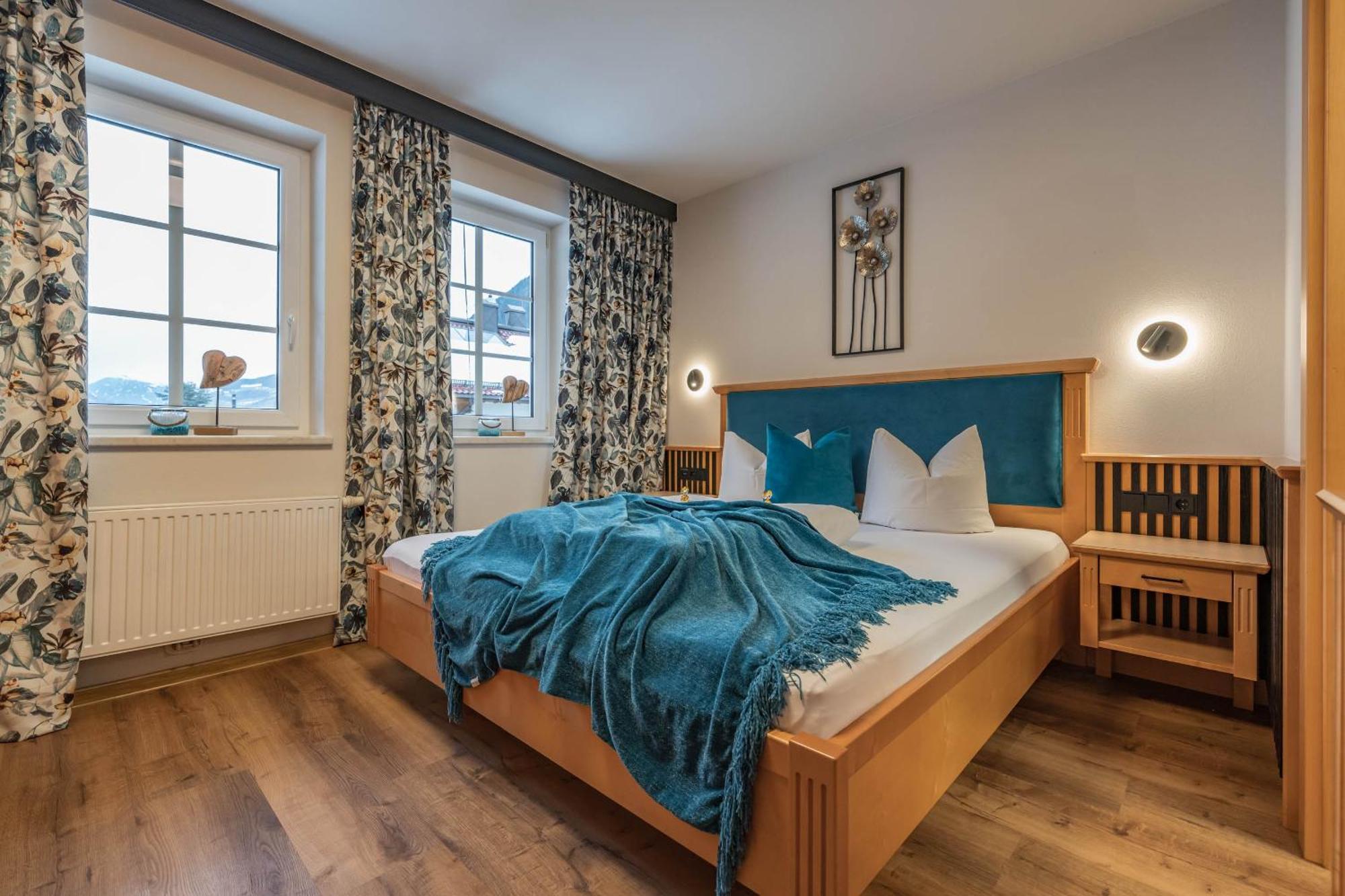 Apparthotel Sonnenhof Mayrhofen Exterior photo